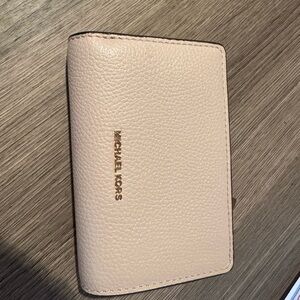 Michael Kors Soft Pink Wallet